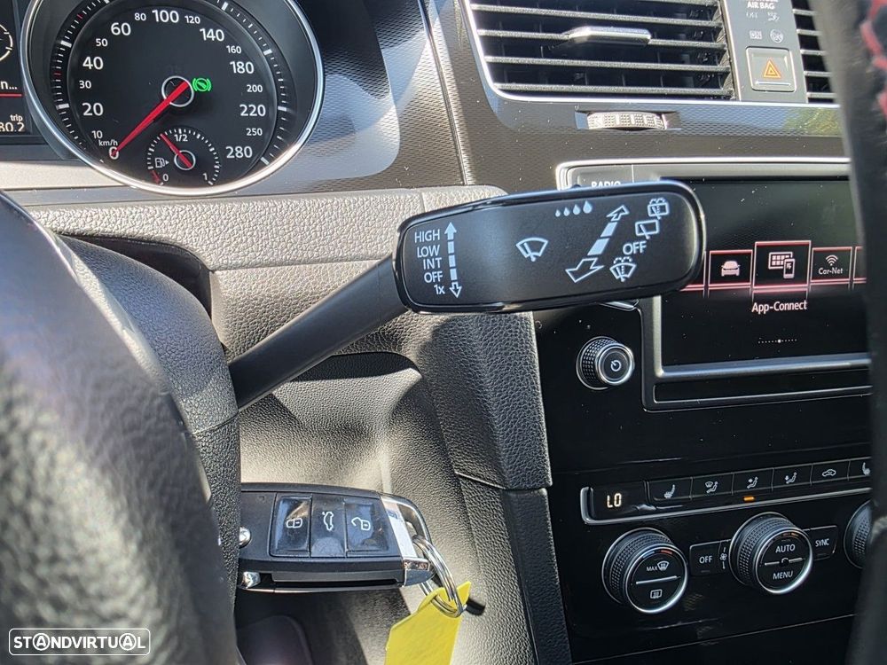 VW Golf 2.0 TSi GTi DSG Performance - 24