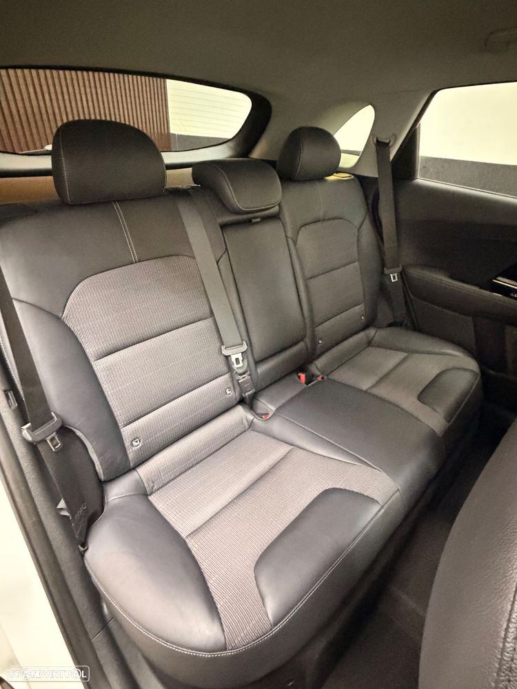 Kia Niro 1.6 GDi HEV TX - 32