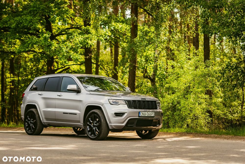 Jeep Grand Cherokee - 2