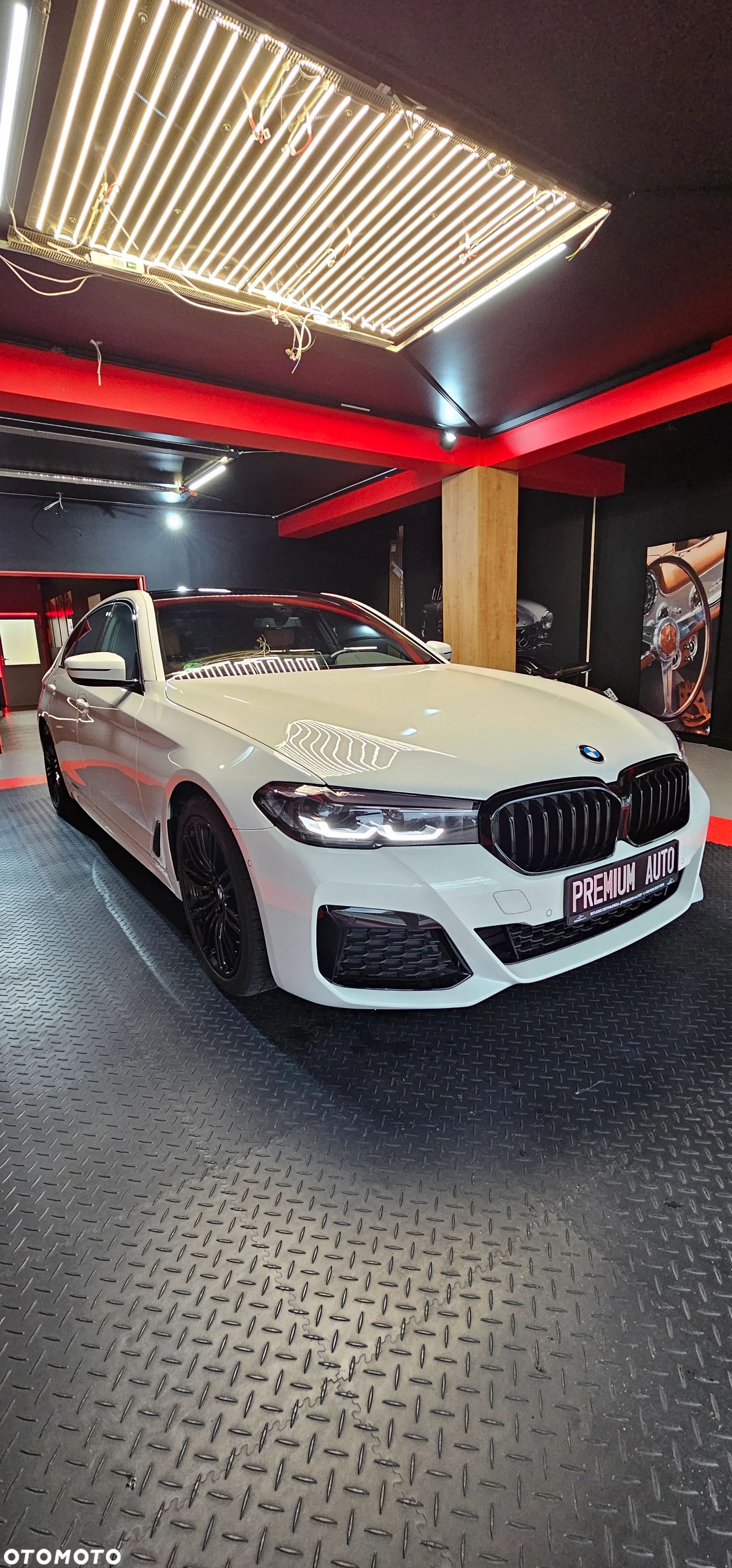 BMW Seria 5 - 1