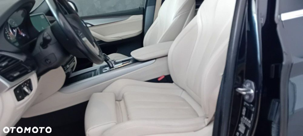 BMW X5 xDrive25d - 14