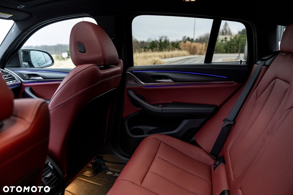 BMW X4 xM40i mHEV - 24