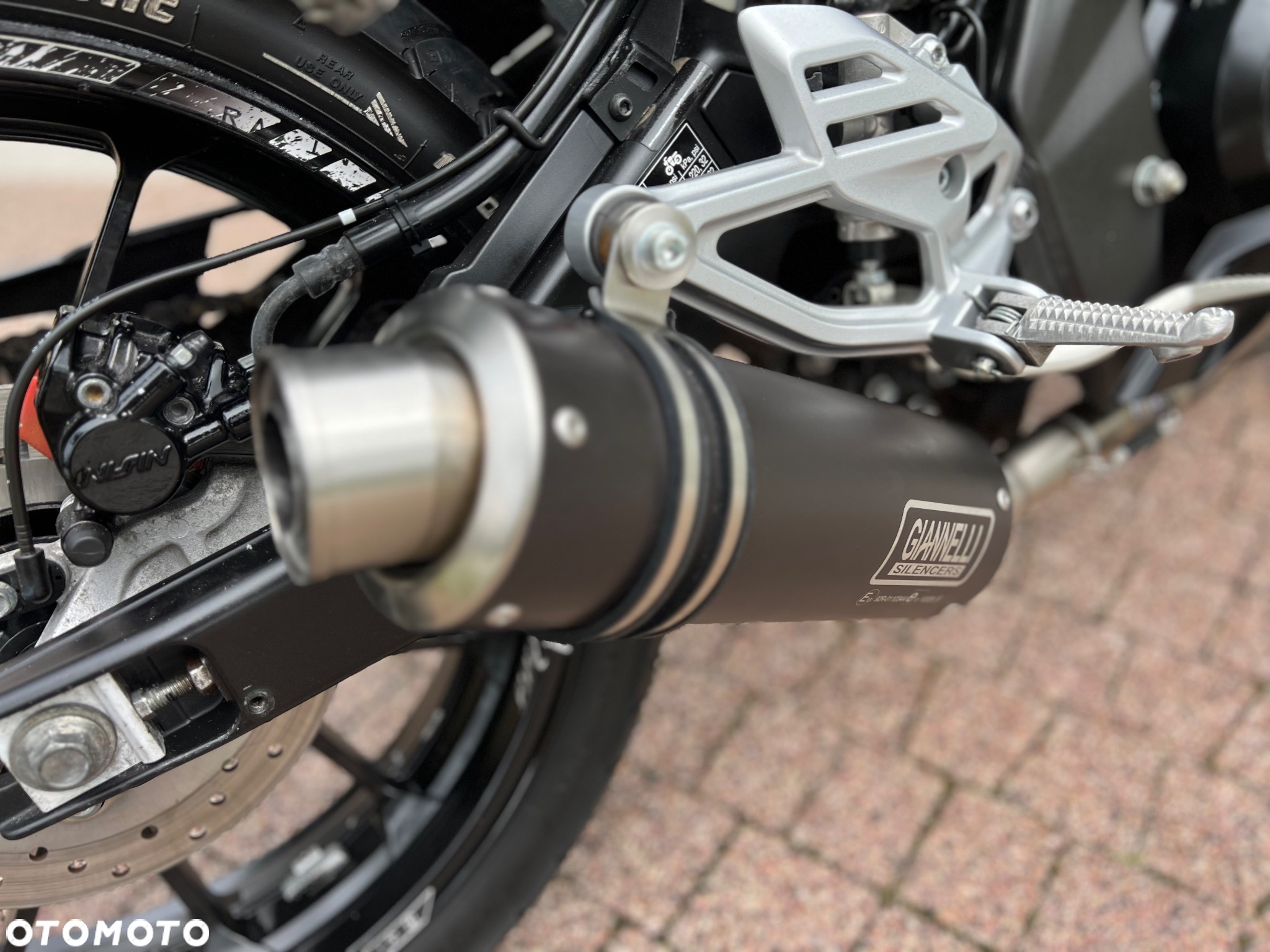 Yamaha YZF - 13