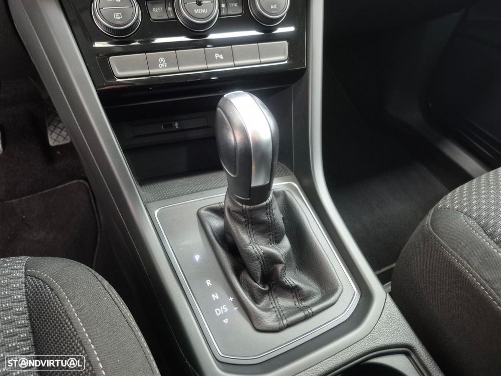 VW Touran 2.0 TDI Confortline DSG - 16