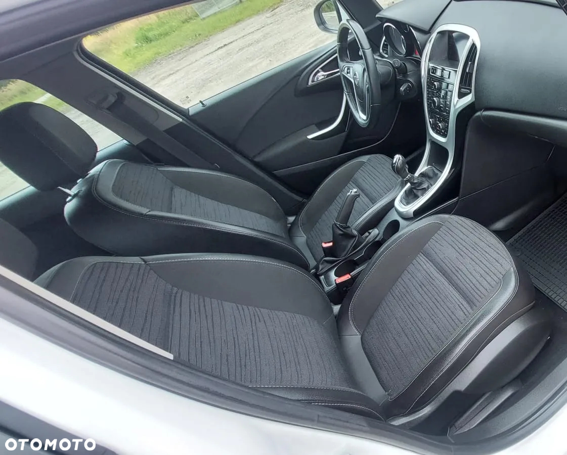 Opel Astra 1.4 Turbo Design Edition - 14