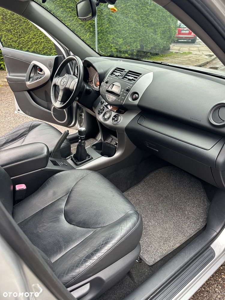 Toyota RAV4 2.2 D-CAT 4x4 Executive - 15