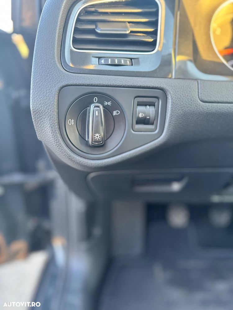 Volkswagen Golf 1.6 TDI (BlueMotion Technology) Comfortline - 19