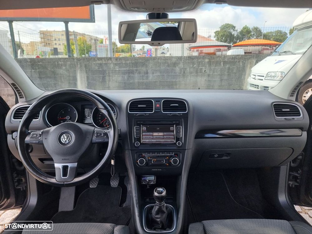 VW Golf 1.6 TDi Confortline - 11