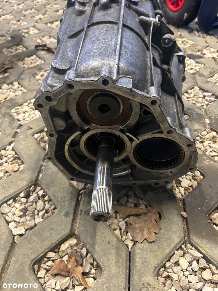 OBUDOWA CHOINKA SKRZYNI BIEGÓW TRYBY AUDI S-TRONIC 0B5301383L - 4