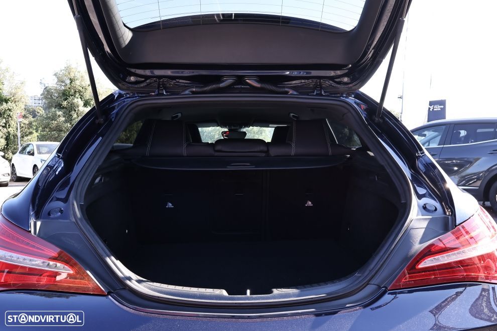 Mercedes-Benz CLA 200 d Urban Aut. - 17