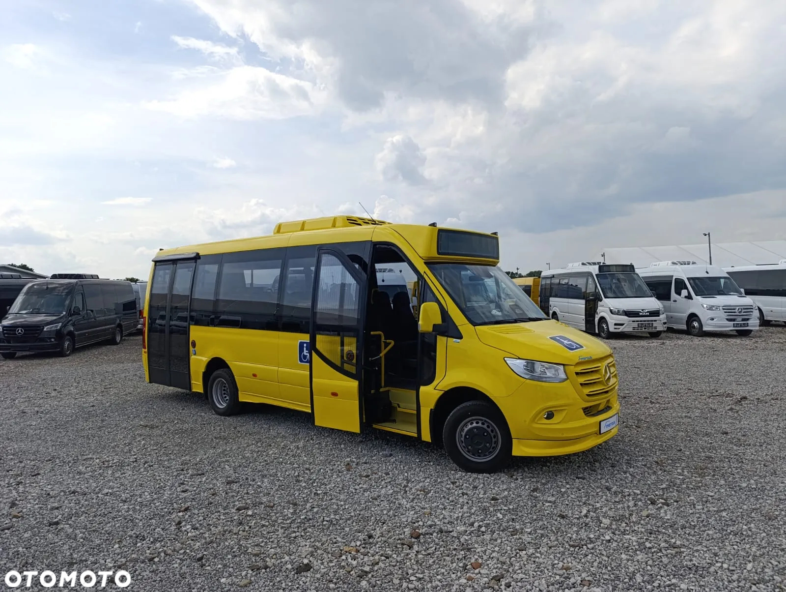 Mercedes-Benz Sprinter 517 CITY - 2