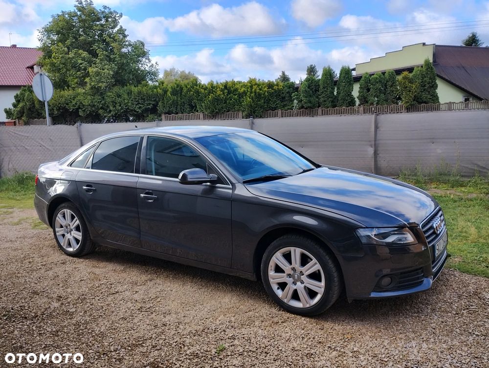 Audi A4 Avant - 10