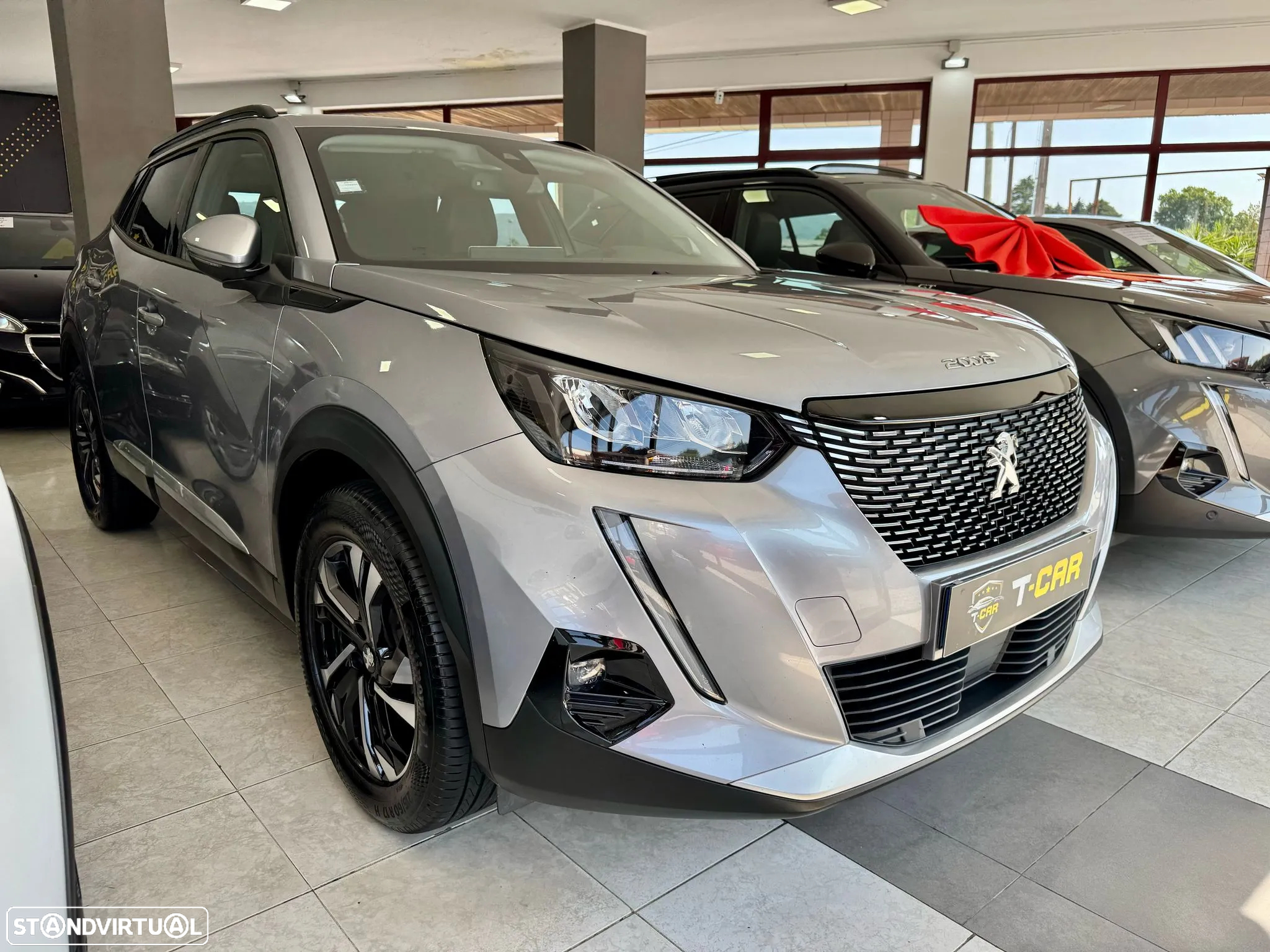 Peugeot 2008 1.5 BlueHDi Allure Pack EAT8 - 2