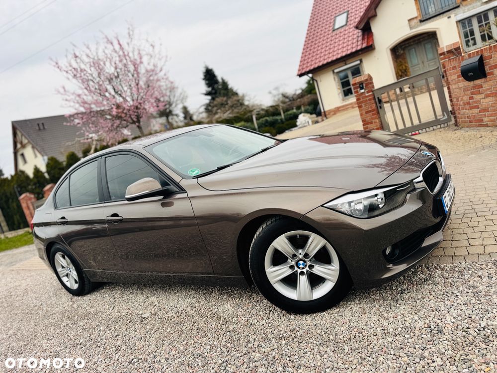 BMW Seria 3 316d DPF Edition Exclusive - 21
