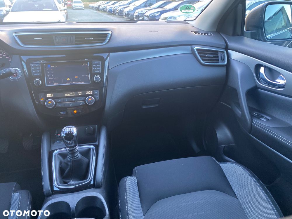 Nissan Qashqai 1.6 DIG-T N-Tec - 32