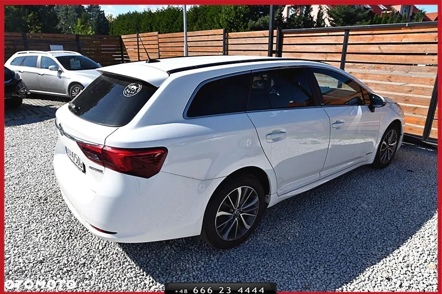 Toyota Avensis Touring Sports 1.6 D-4D Executive - 12