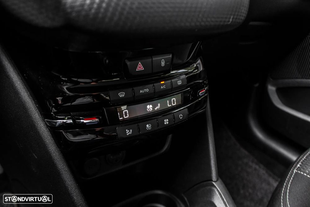Peugeot 208 PureTech 82 Start & Stop Allure - 21