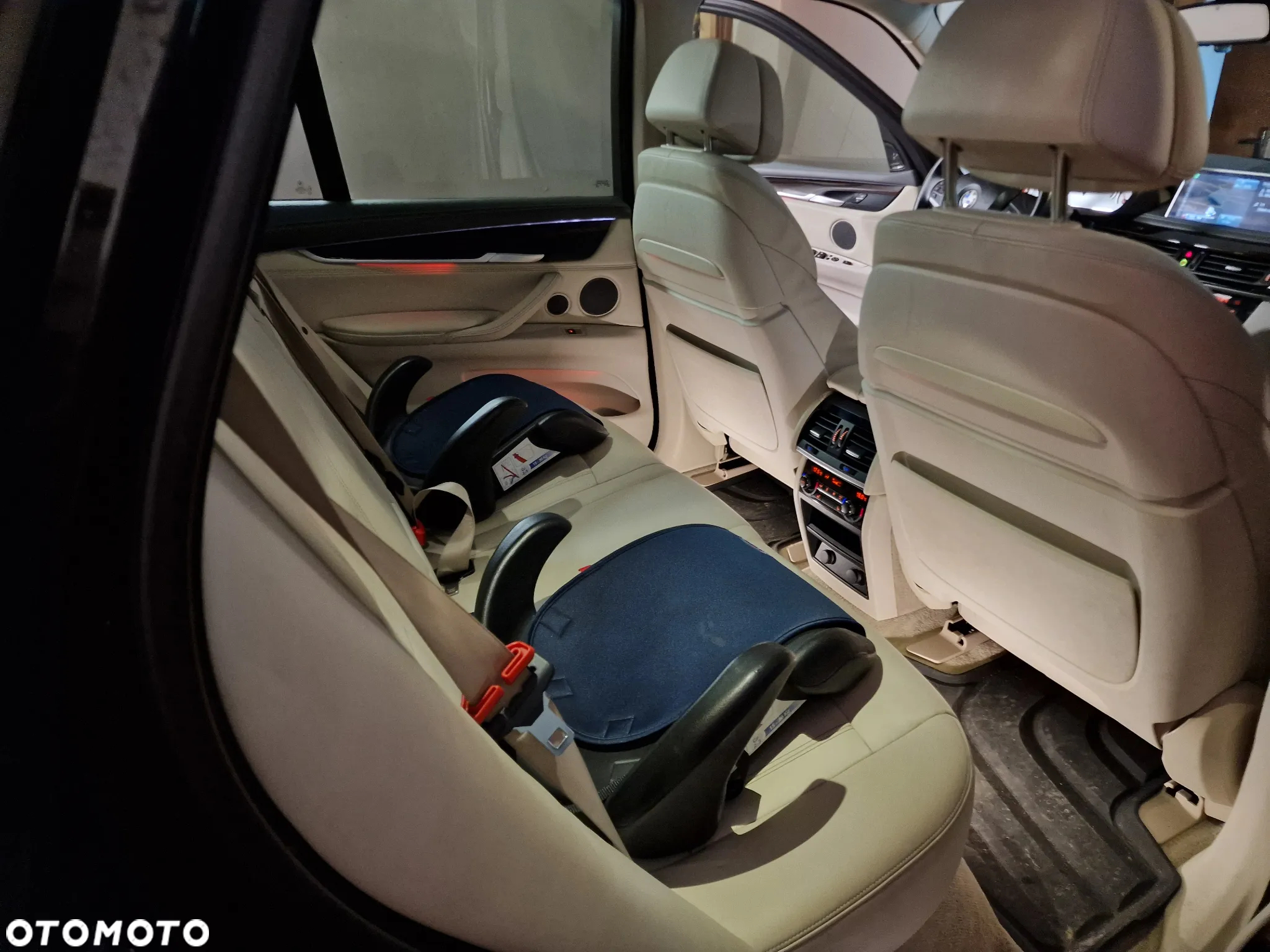 BMW X5 xDrive35i - 25