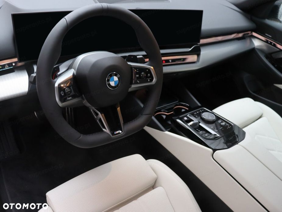 BMW Seria 5 520d xDrive mHEV M Sport - 8