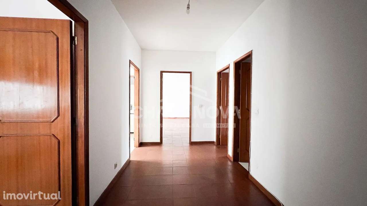 T3 c/ Lugar de Garagem no centro de Rio Tinto - Grande imagem: 3/13