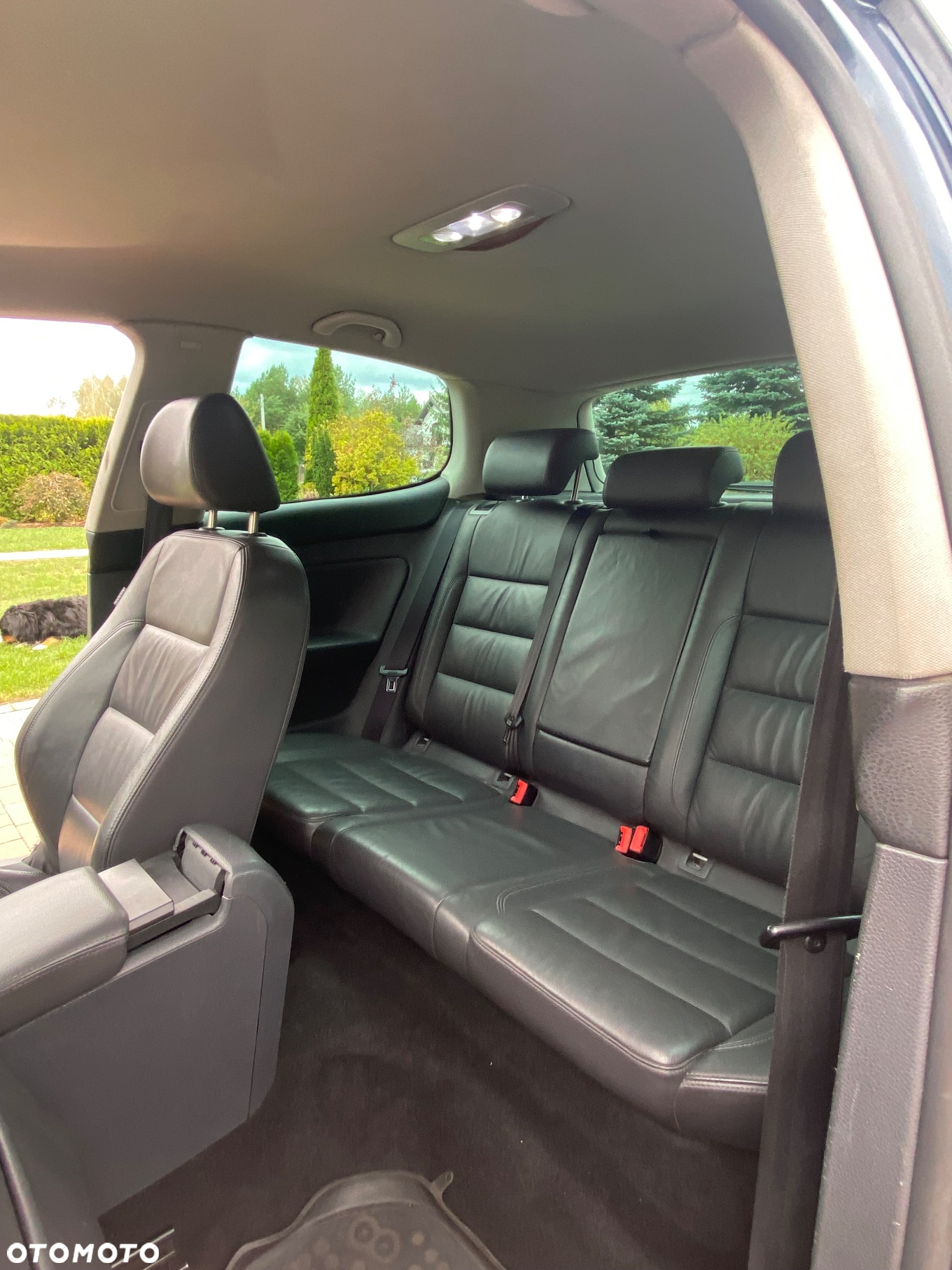 Volkswagen Golf VI 2.0 TDI Comfortline - 8