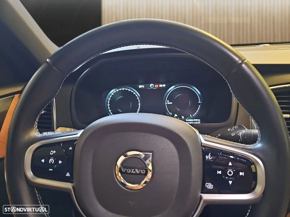 Volvo XC 90 - 8