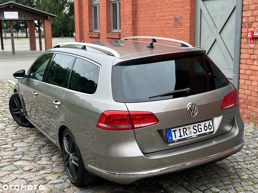 Volkswagen Passat 2.0 TDI DPF Highline - 4