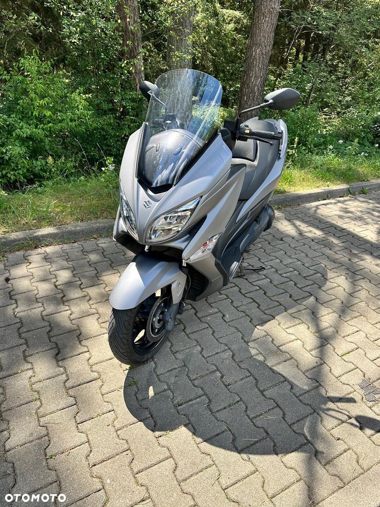 Suzuki Burgman - 6