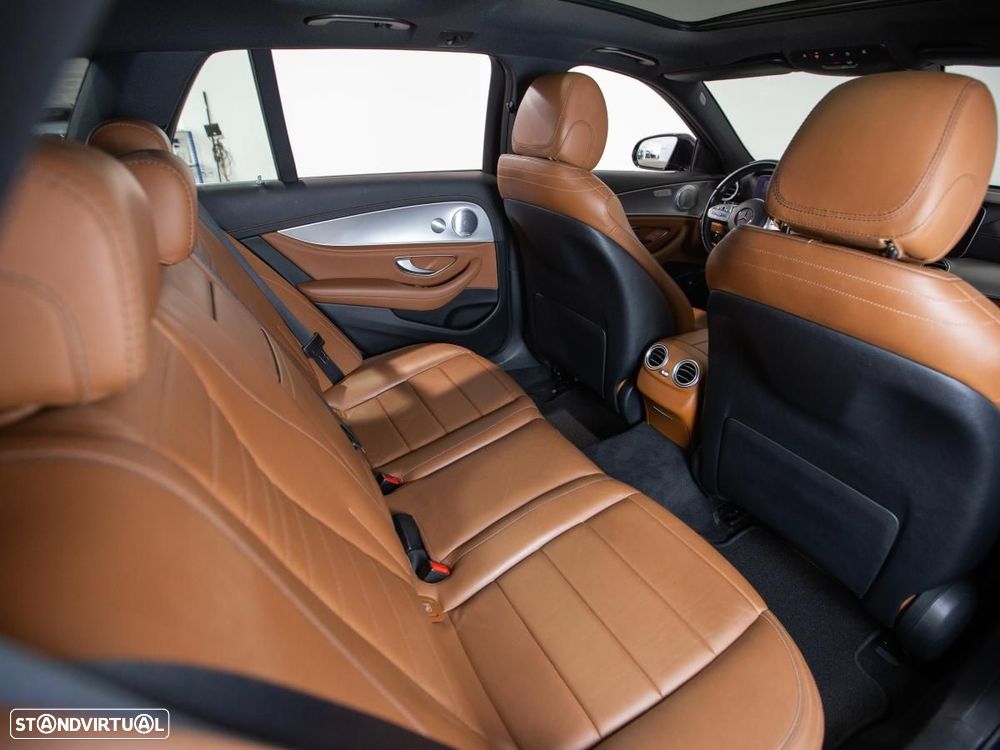 Mercedes-Benz E 300 de AMG Line - 11