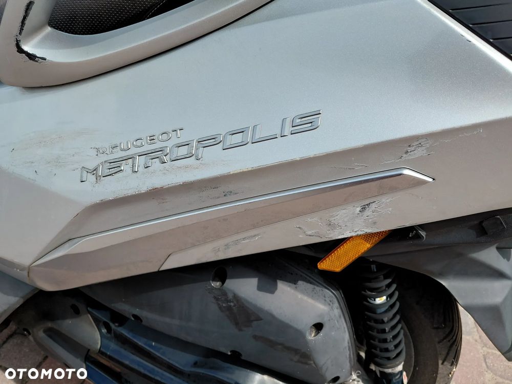 Peugeot Metropolis - 16