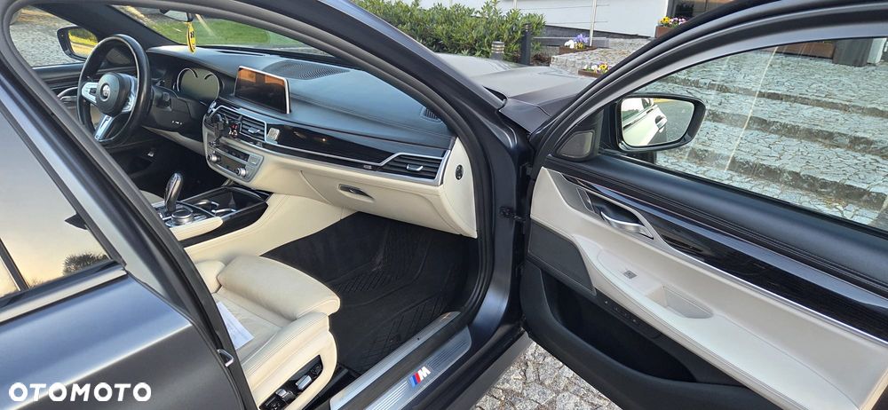 BMW Seria 7 750d xDrive - 9
