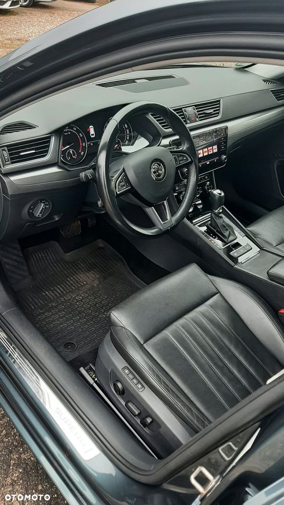 Skoda Superb 1.8 TSI DSG SportLine - 13