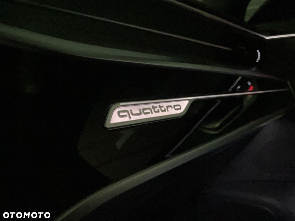 Audi A6 Avant - 32