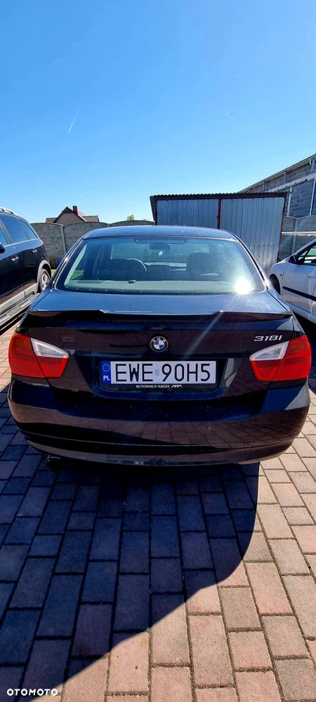 BMW Seria 3 318i - 3