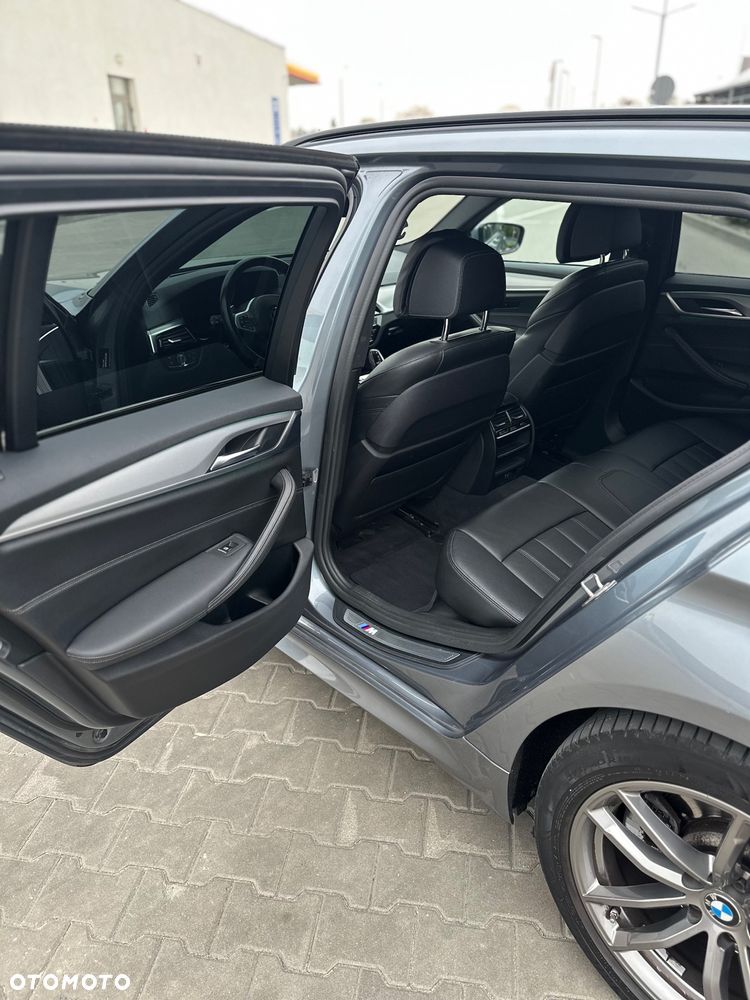 BMW Seria 5 520d M Sport Edition - 10
