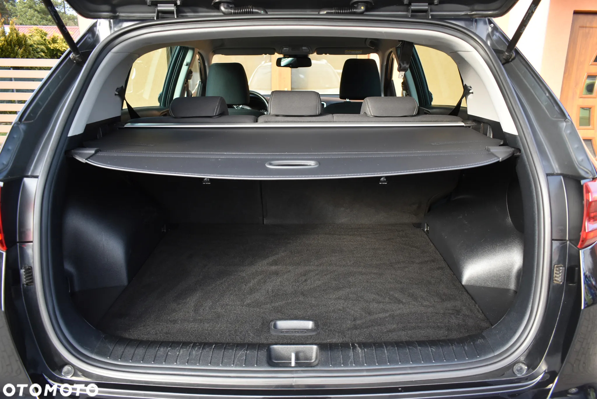 Kia Sportage 1.6 GDI Black Edition 2WD - 32