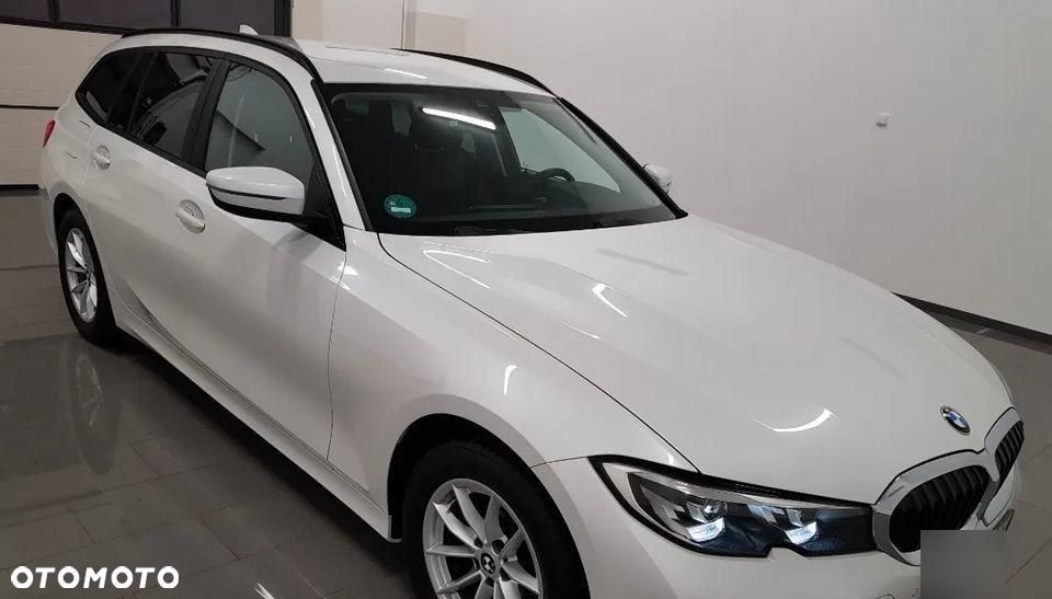 BMW Seria 3 320d Luxury Line - 13