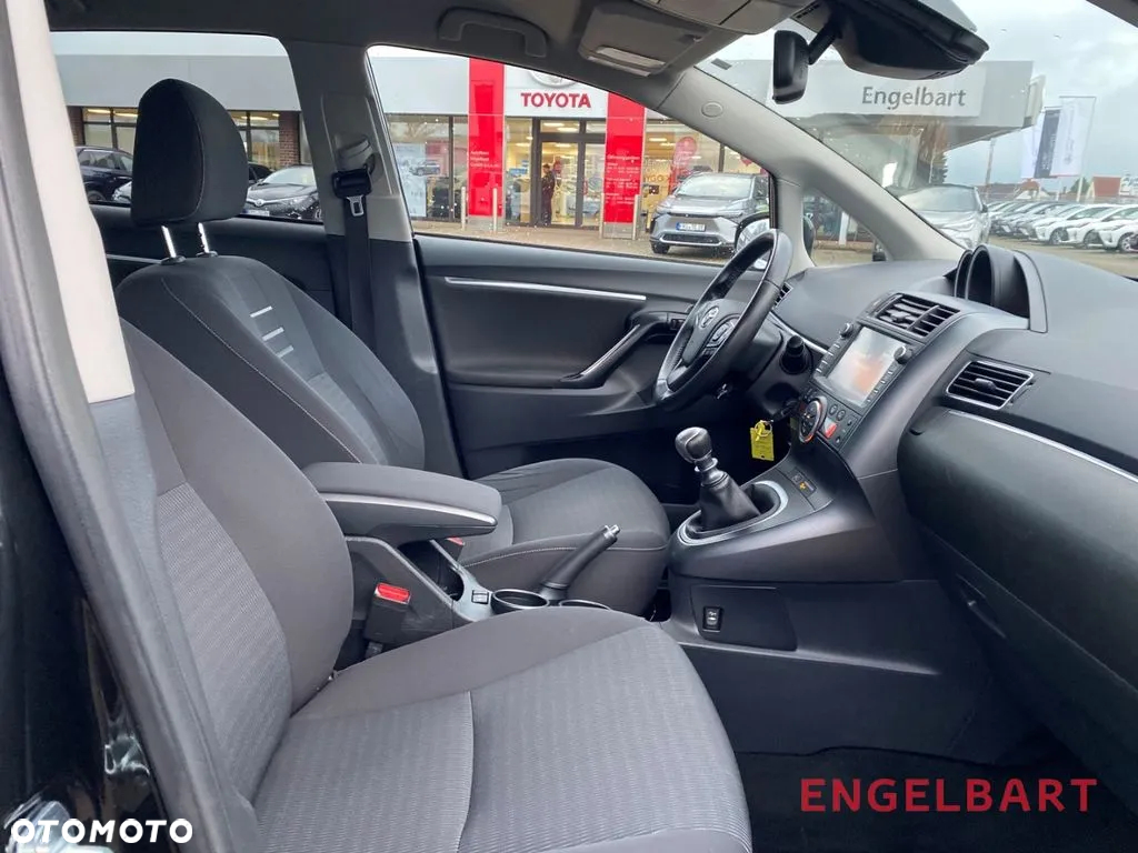 Toyota Verso 1.8 Premium 7os EU6 - 16
