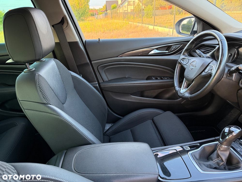 Opel Insignia - 17