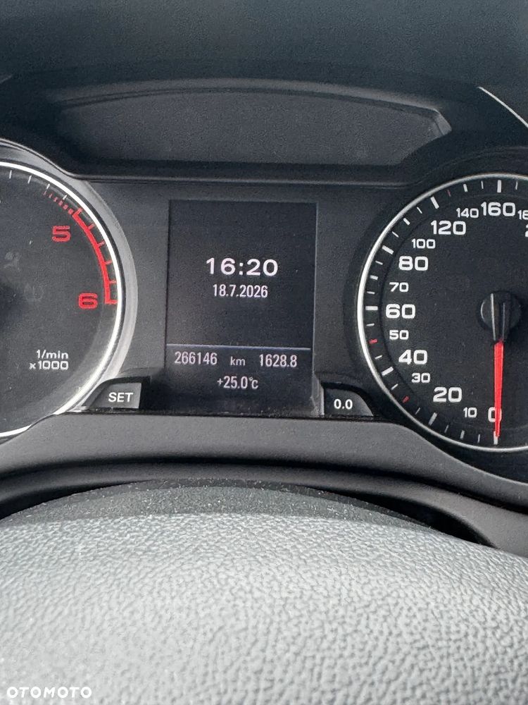 Audi A4 Avant 2.0 TDI DPF quattro Ambiente - 8
