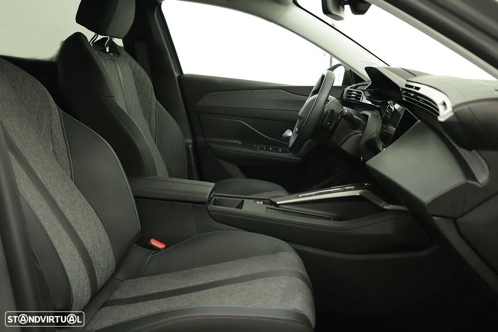Peugeot 408 1.6 Hybrid Allure e-EAT8 - 21