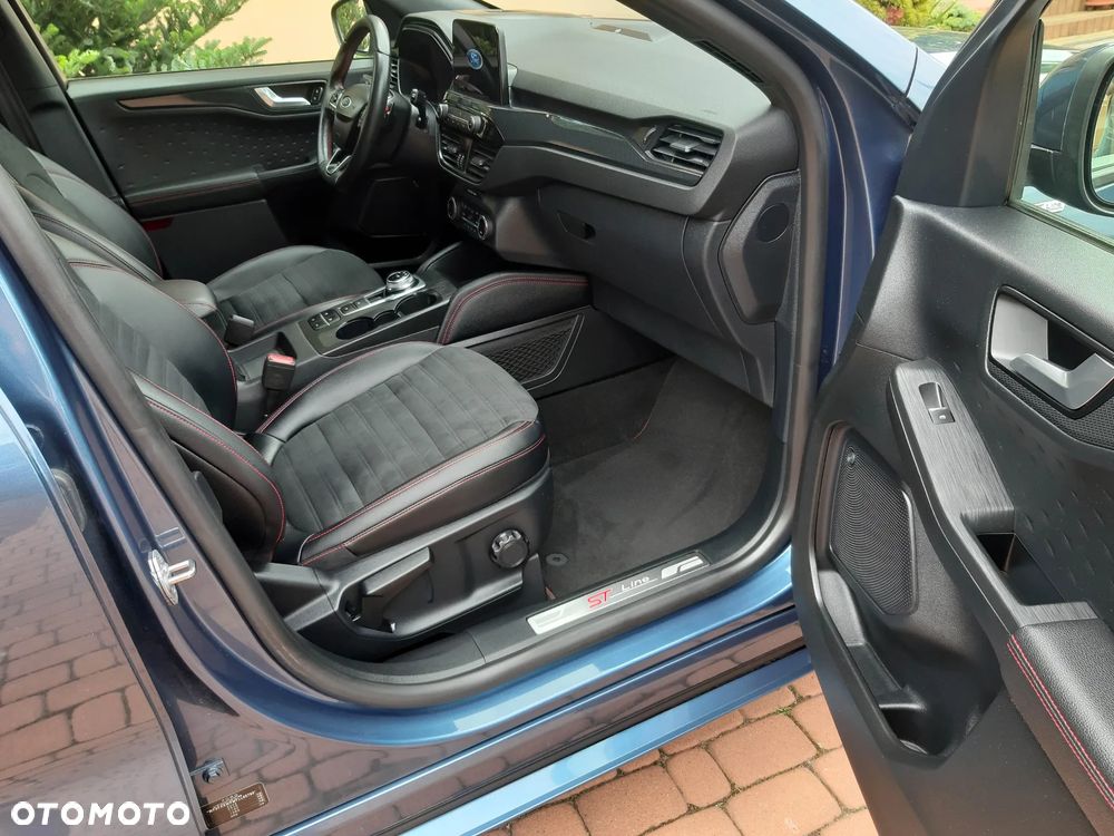 Ford Kuga 2.0 EcoBlue 4x4 ST-LINE - 29