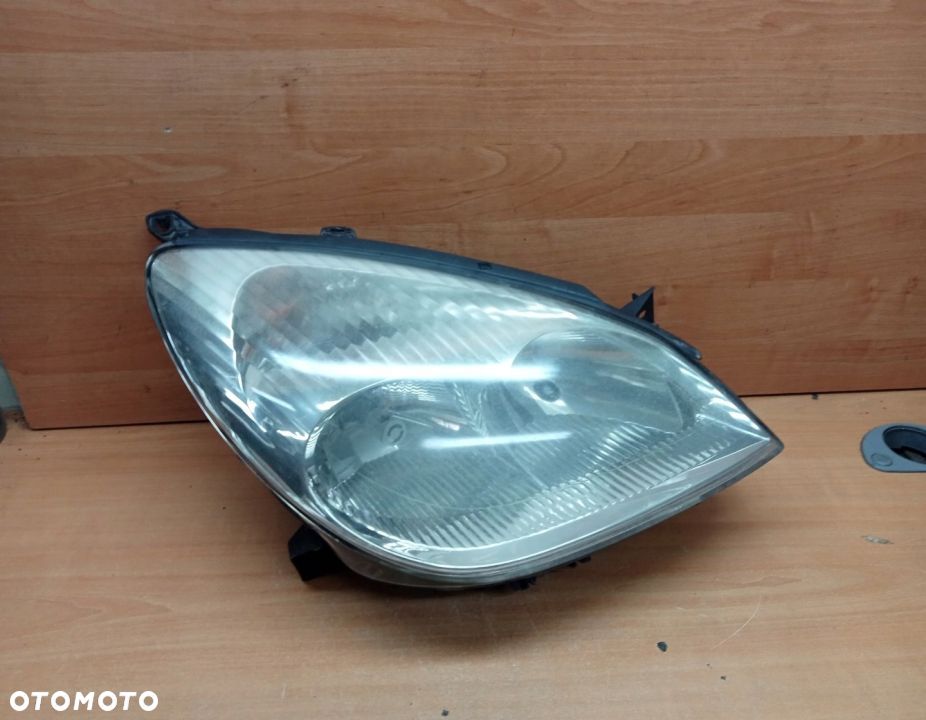 LAMPA PRAWA PRZEDNIA XENON CITROEN C5 9644275280 - 1