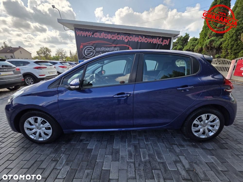 Peugeot 208 - 5