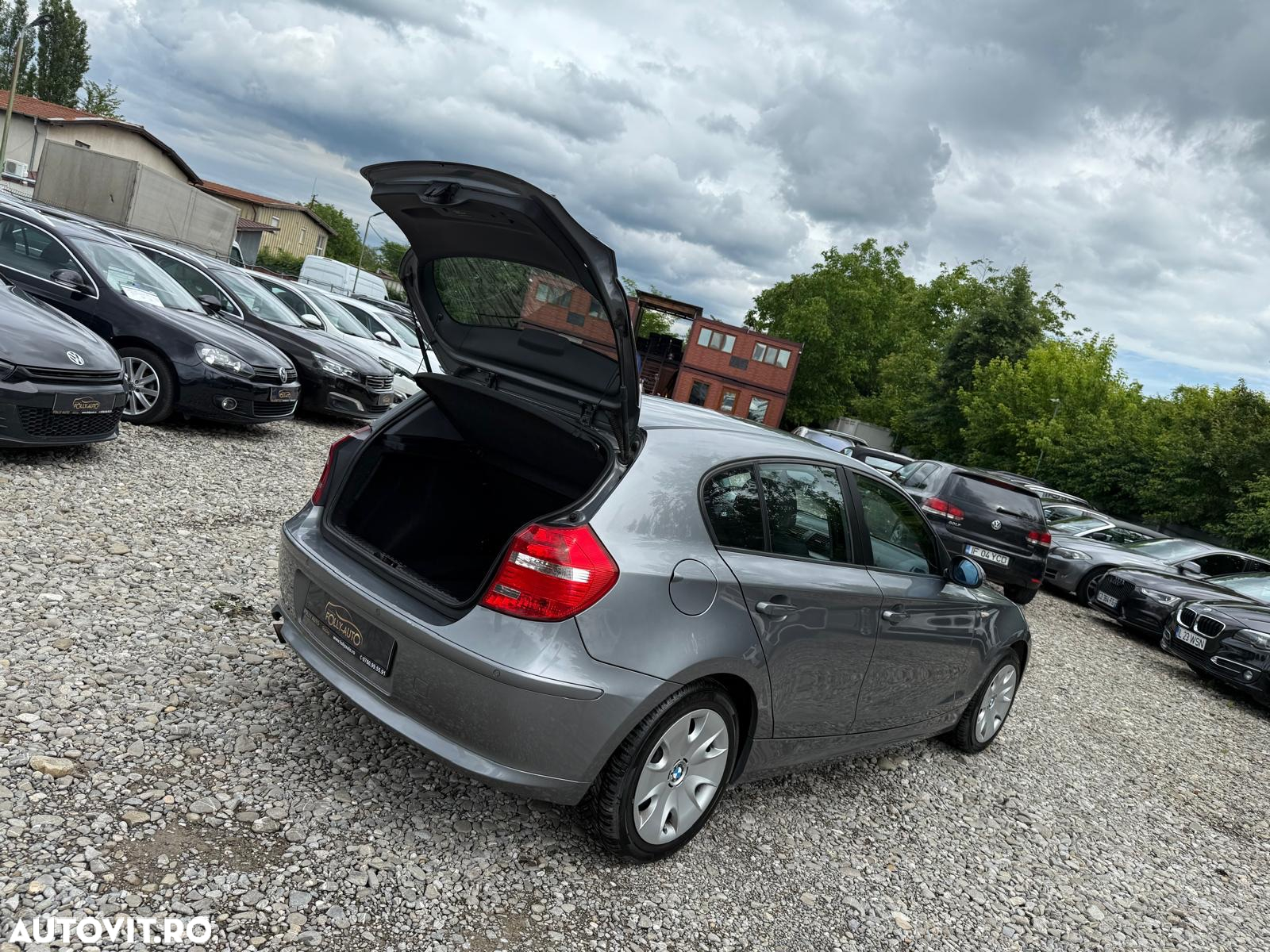 BMW Seria 1 116i - 23