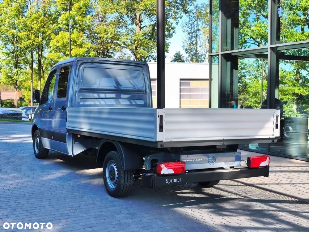Mercedes-Benz Sprinter - 4
