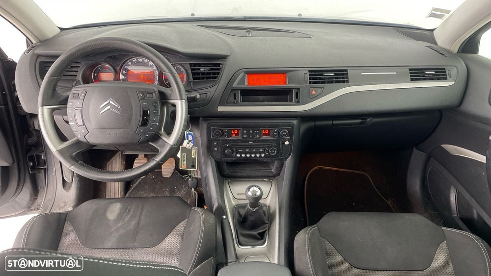 Citroën C5 1.6 HDi VTR+ Airdream - 8