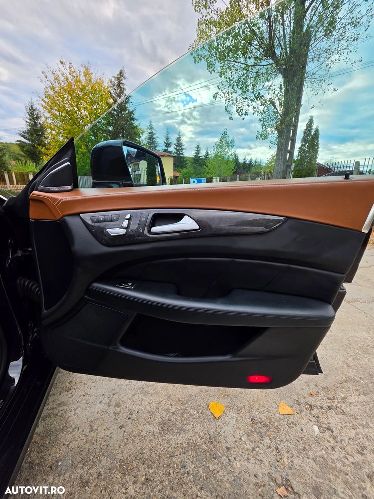 Mercedes-Benz CLS 350 d 4MATIC Aut - 37