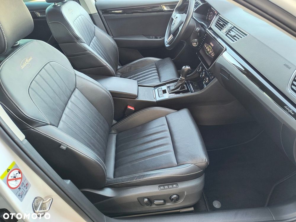 Skoda Superb 2.0 TDI SCR 4x4 L&K DSG - 17