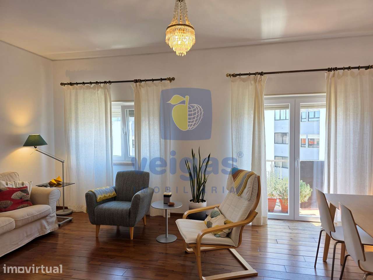Apartamento T3 Duplex com Terraço e Vista desafogada no Centro das Cal - Grande imagem: 5/29